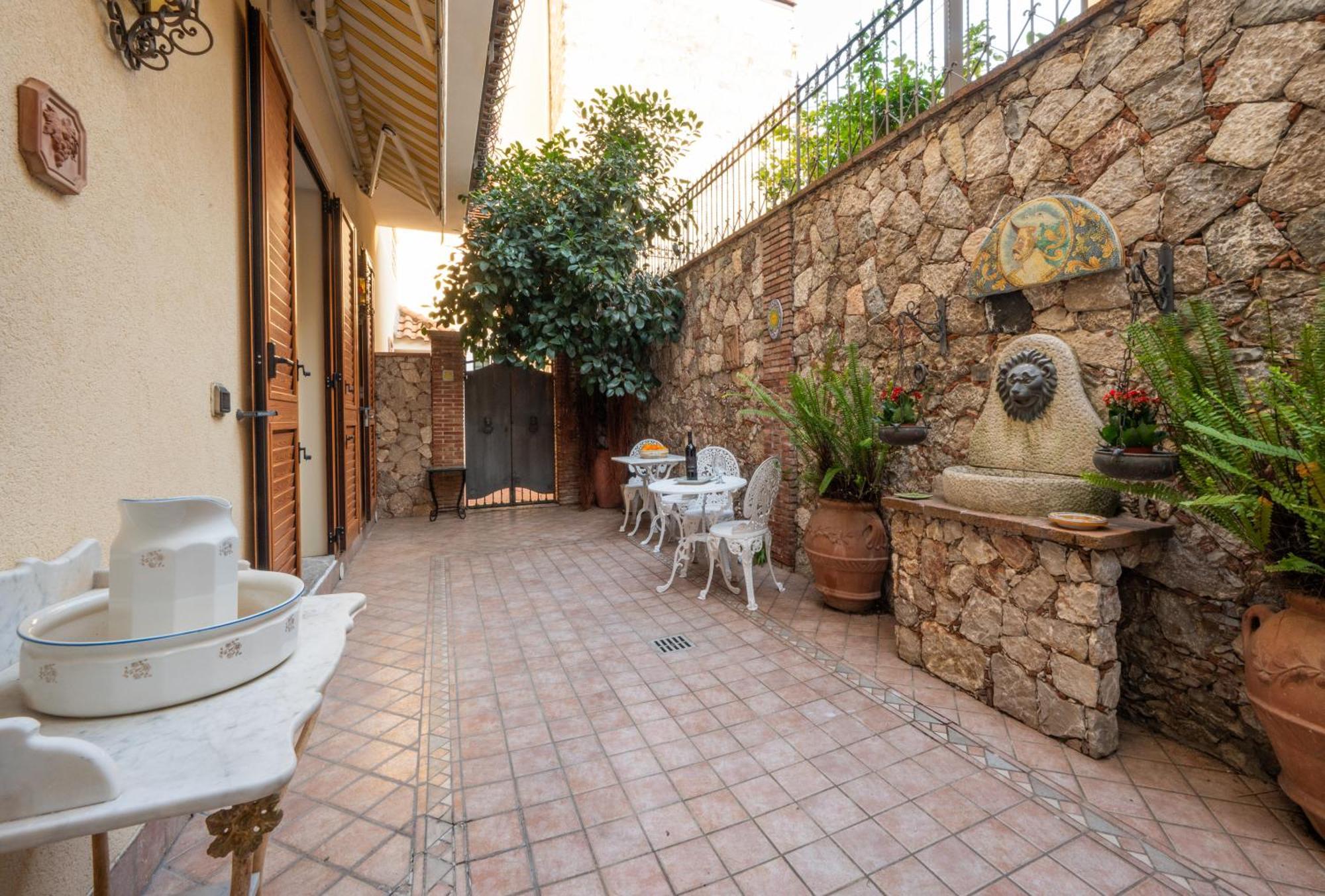 Ferienwohnung Casa D'Arte Taormina Exterior foto